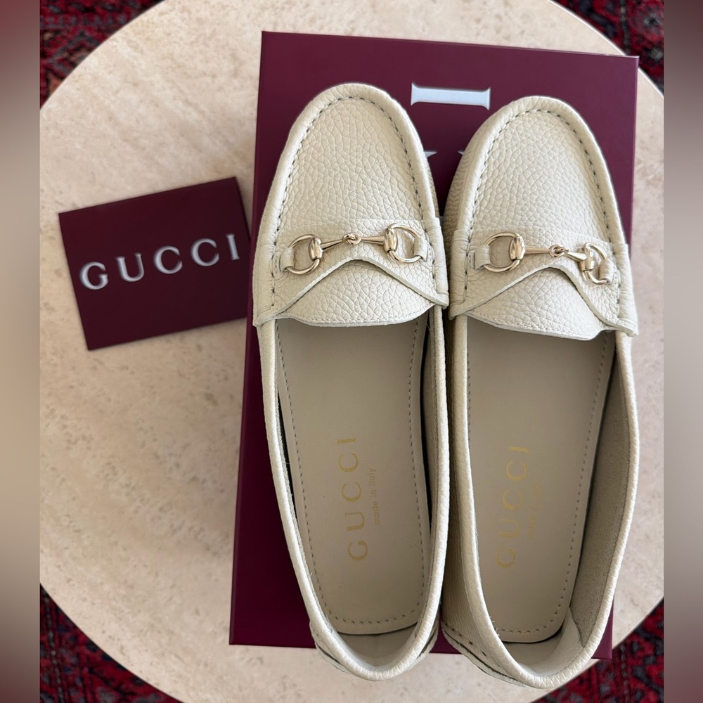 GUCCI DRIVING MOCCASINS SZ 38.5